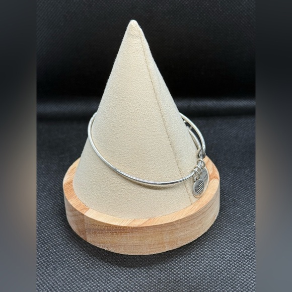 Alex and Ani Silver Bracelet with Charms ‘Sister’ - Picture 6 of 8